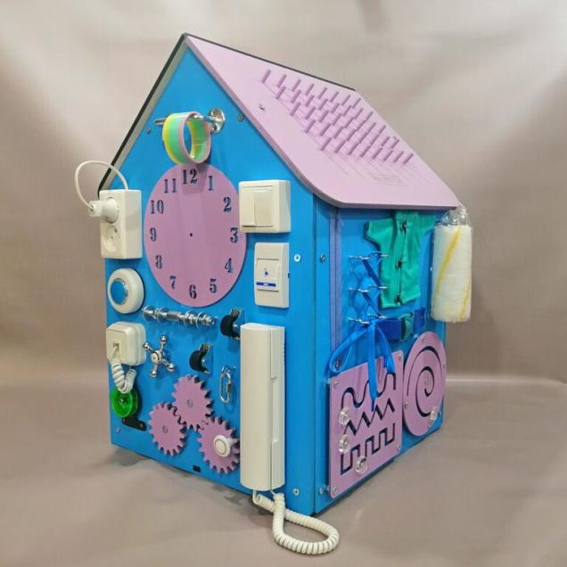 Бизиборд Домик 60х40 см со светом голубой