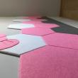 Утепляющие мягкие панели для детской комнаты MyMatto  - Сота розовый фотографии