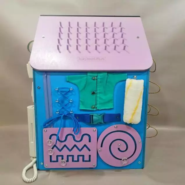 Бизиборд Домик 60х40 см со светом голубой