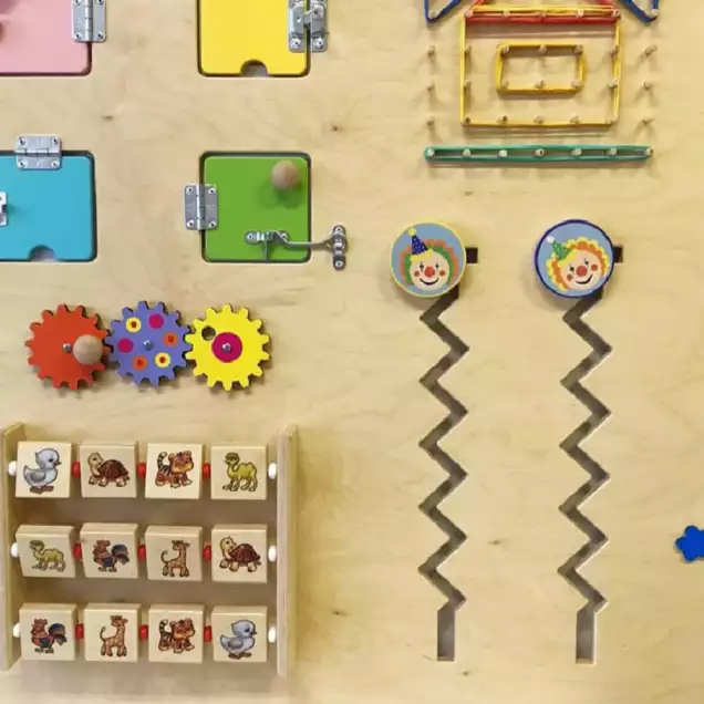 Бизи-панель Игрушка 150х80 см